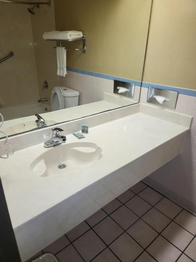Americas Best Value Inn Pharr/Mcallen Eksteriør billede
